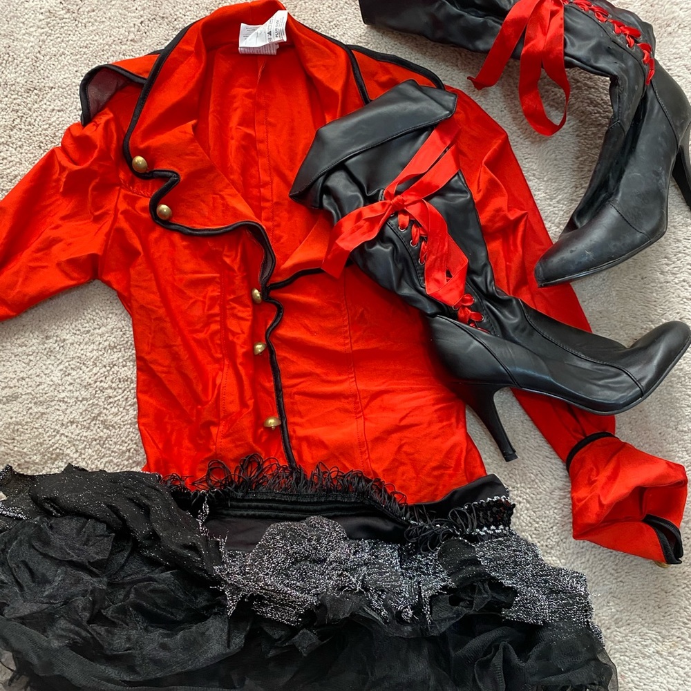Costume